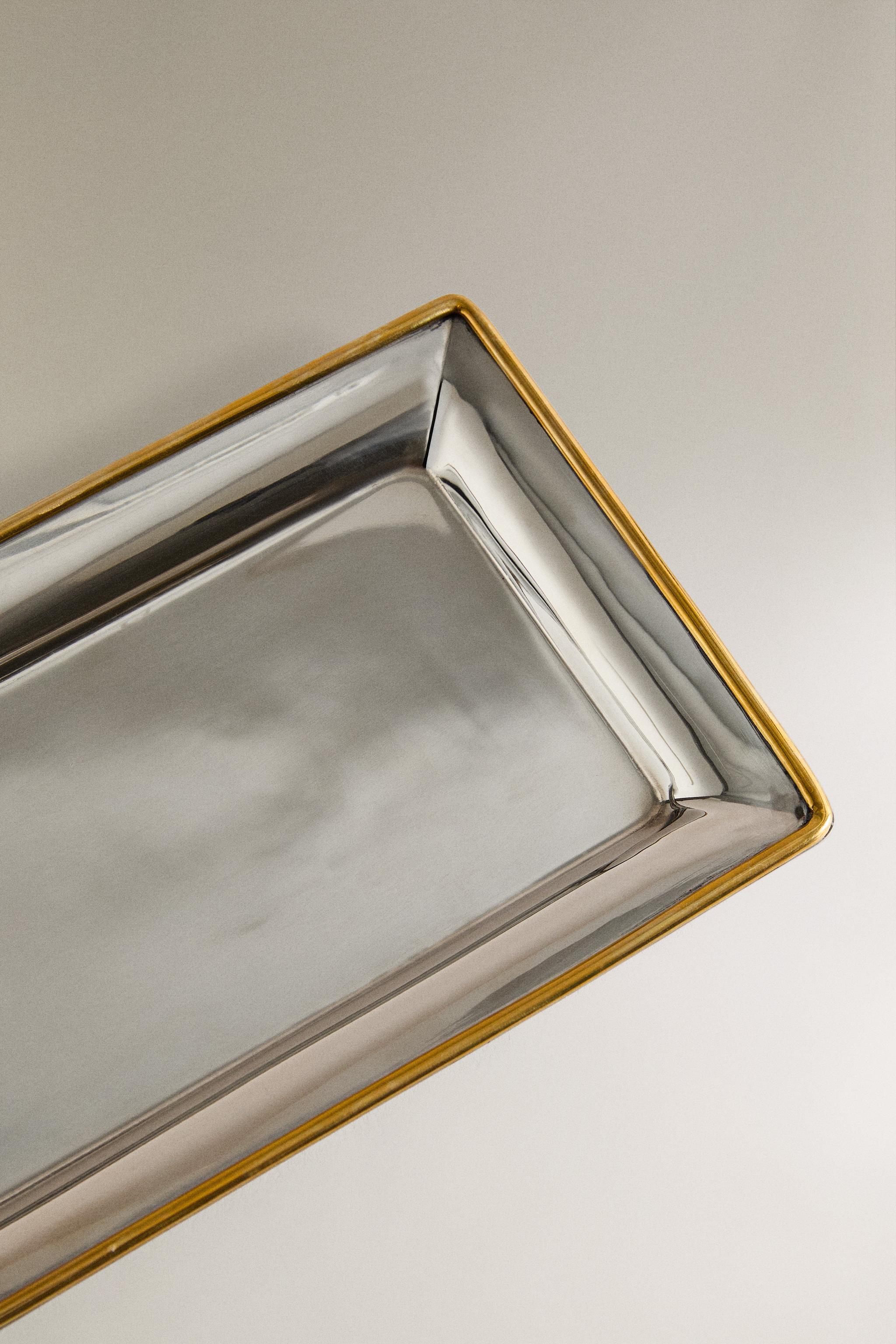 DECORATIVE CHRISTMAS TRAY WITH BORDER